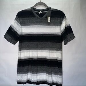 𝅺nwt Men's Striped V Neck Shirt M